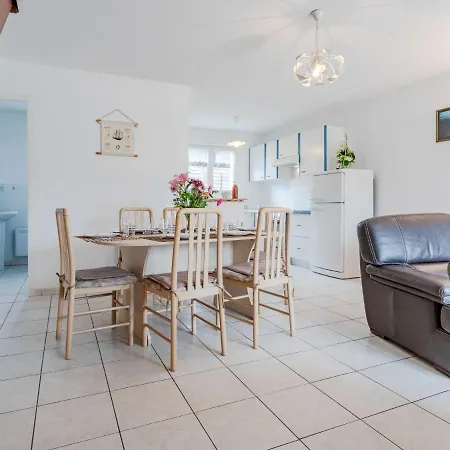 Neroli - Hsm200 By Interhome
